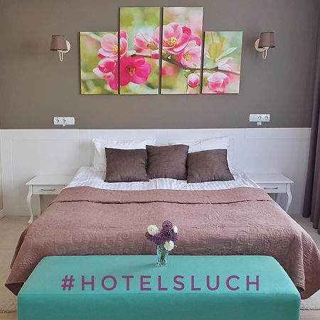 Hotel Sluch Starokostyantyniv Exterior photo